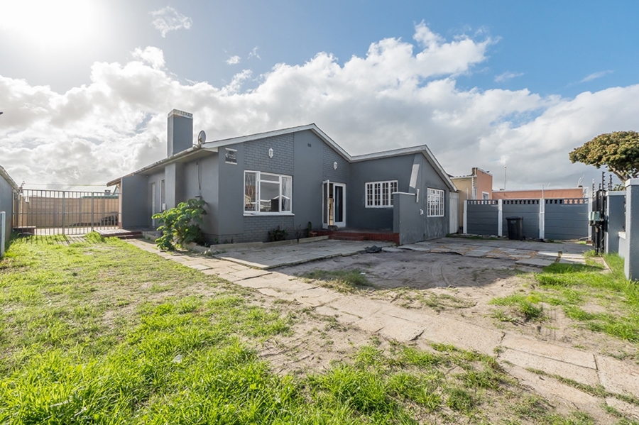 To Let 3 Bedroom Property for Rent in Southfield Western Cape